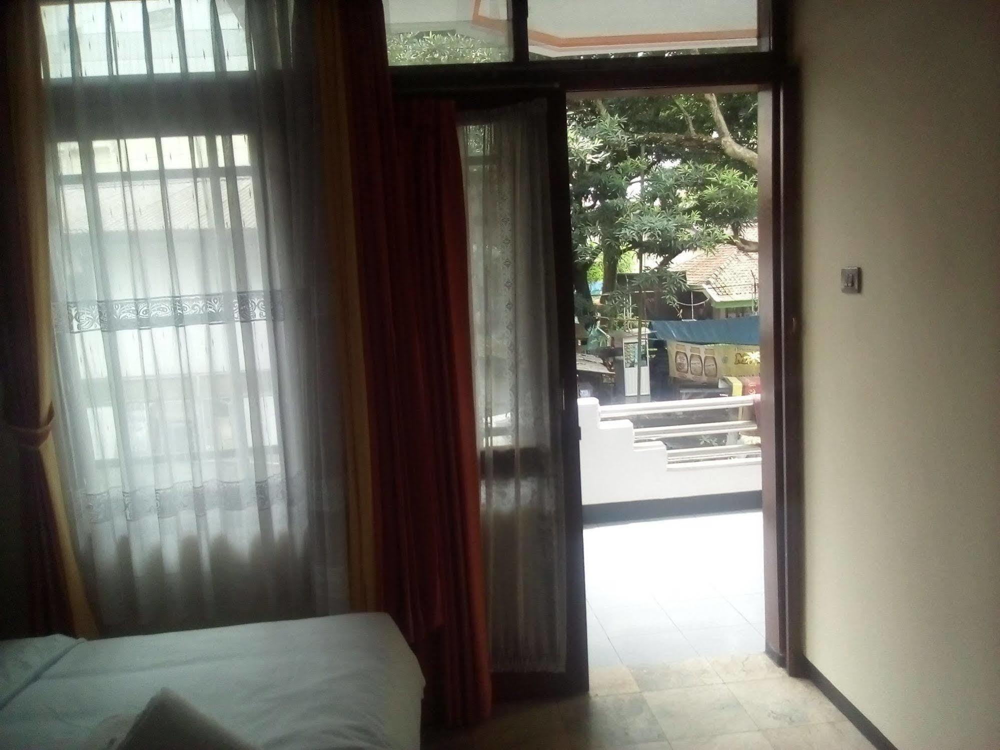 Simply Homy Guest House Pasteur باندونج المظهر الخارجي الصورة